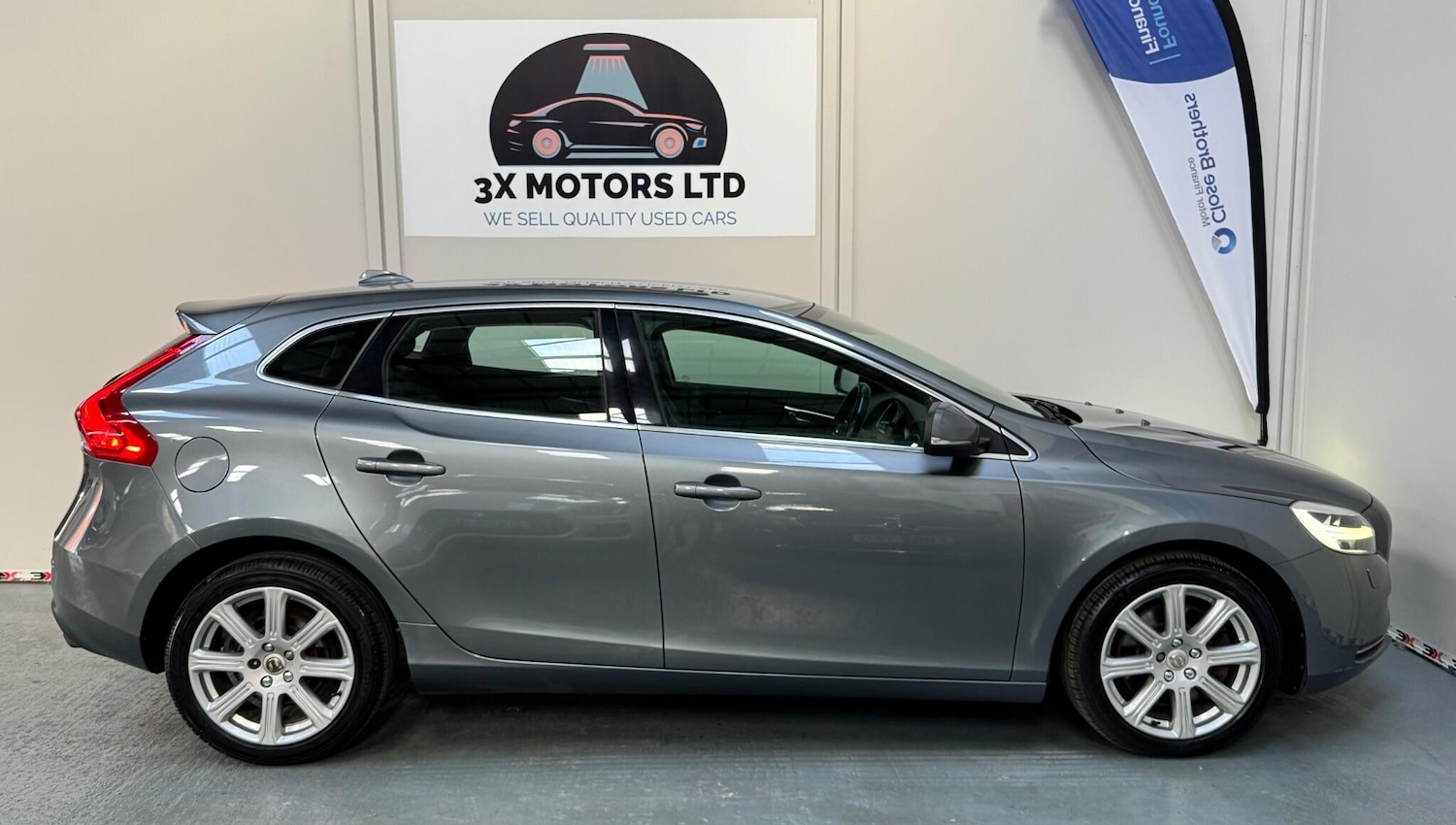 Used Volvo V40 2017 for sale - 76327305: Photo 17