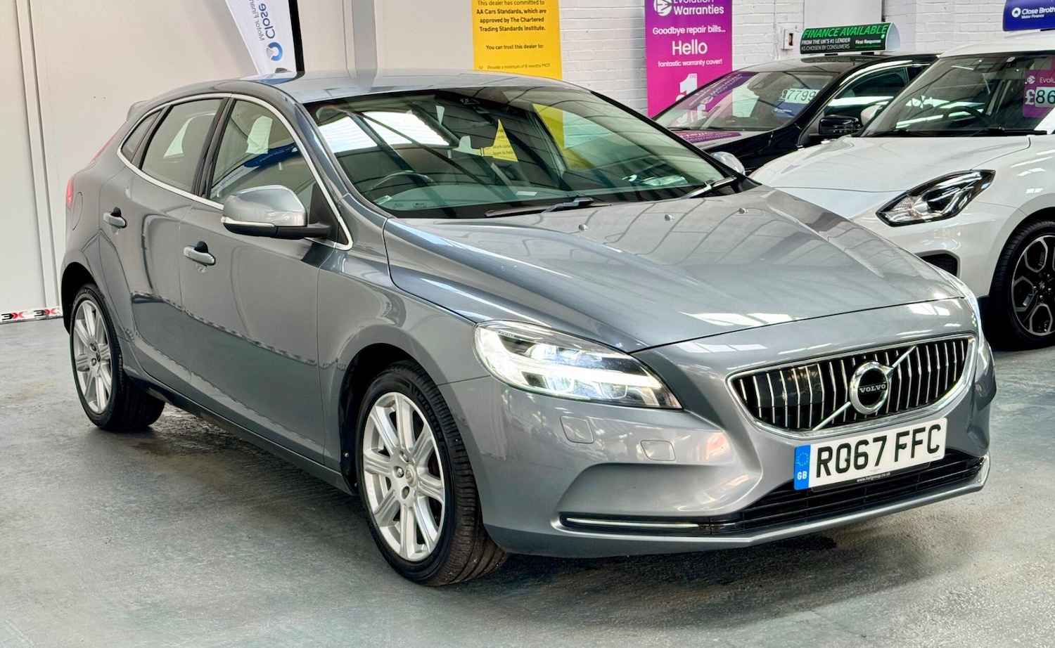 Used Volvo V40 2017 for sale - 76327305: Photo 3