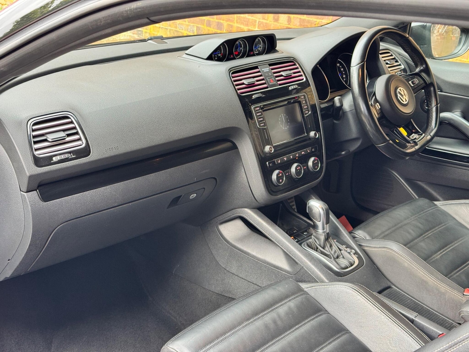 Used Volkswagen Scirocco 2015 for sale - 76327245: Photo 26