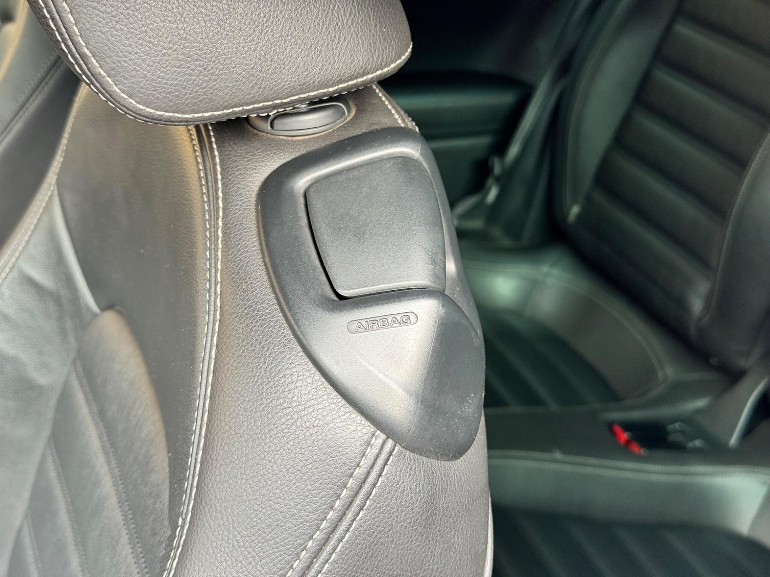 Used Volkswagen Scirocco 2015 for sale - 76327245: Photo 44