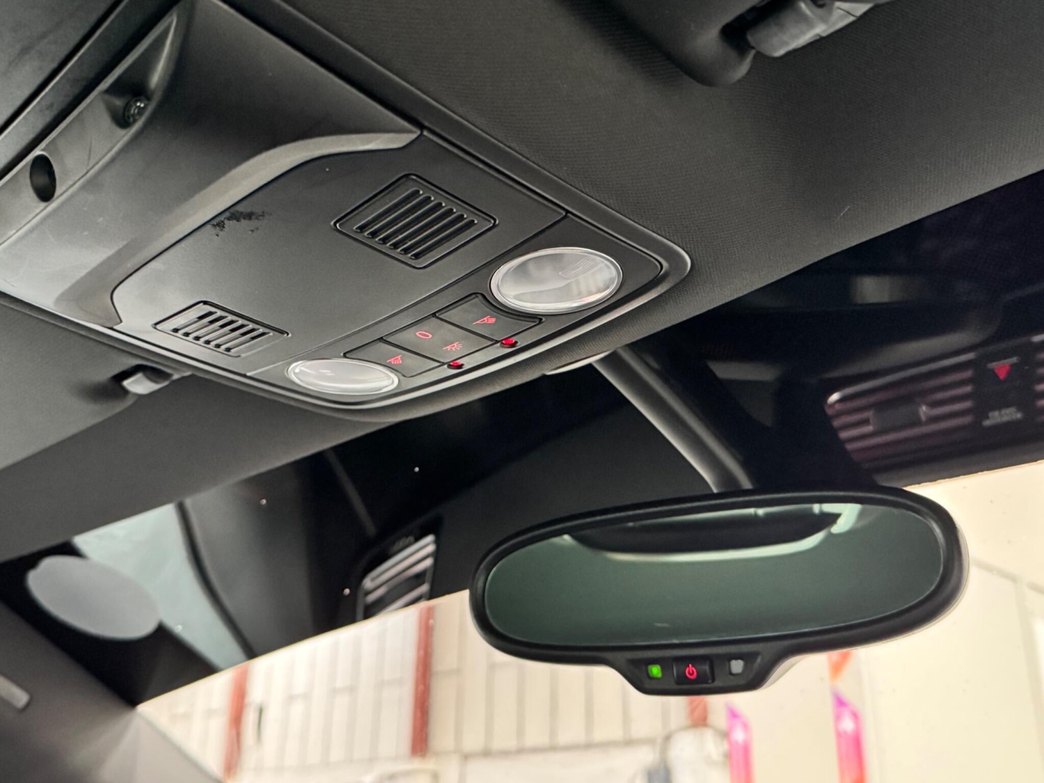 Used Volkswagen Scirocco 2015 for sale - 76327245: Photo 47