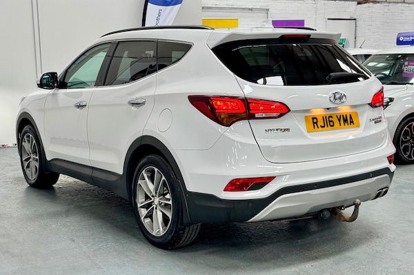 Used Hyundai Santa Fe 2016 for sale - 76327404: Photo 14
