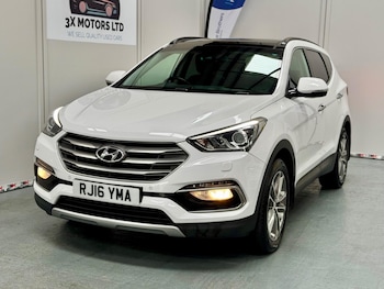 Used Hyundai Santa Fe 2016 for sale - 76327404: Photo 2