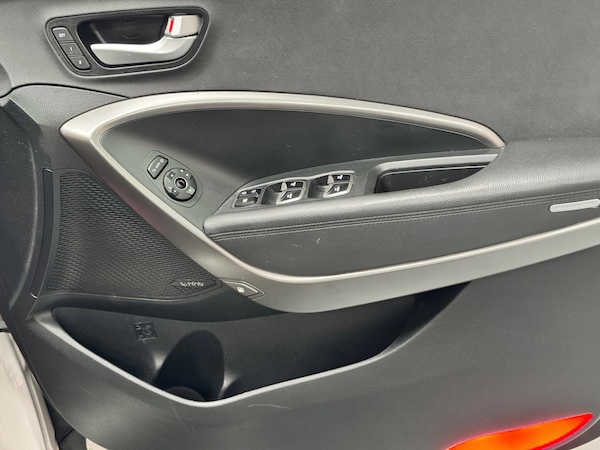 Used Hyundai Santa Fe 2016 for sale - 76327404: Photo 41