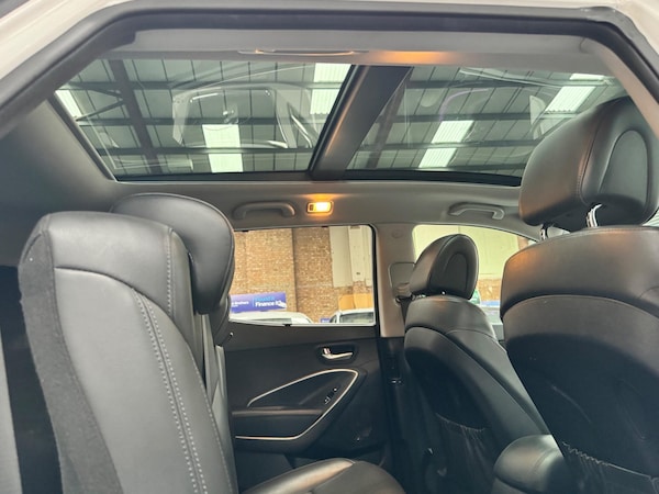 Used Hyundai Santa Fe 2016 for sale - 76327404: Photo 48