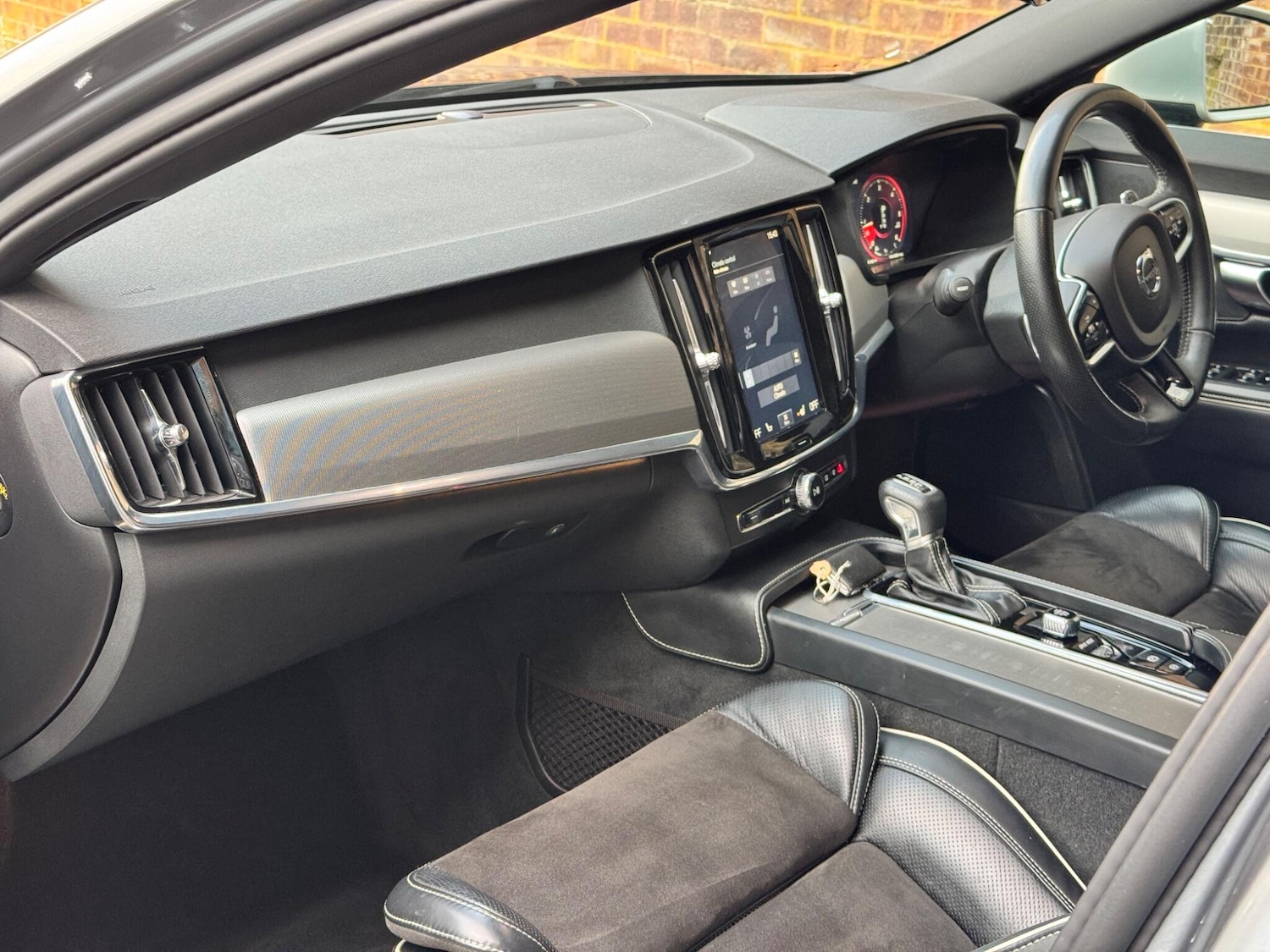 Used Volvo S90 2018 for sale - 76689735: Photo 24