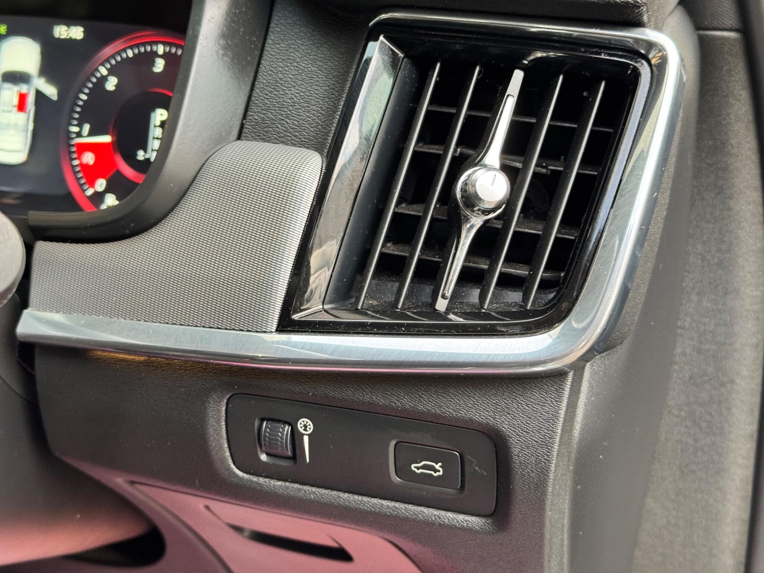 Used Volvo S90 2018 for sale - 76689735: Photo 33