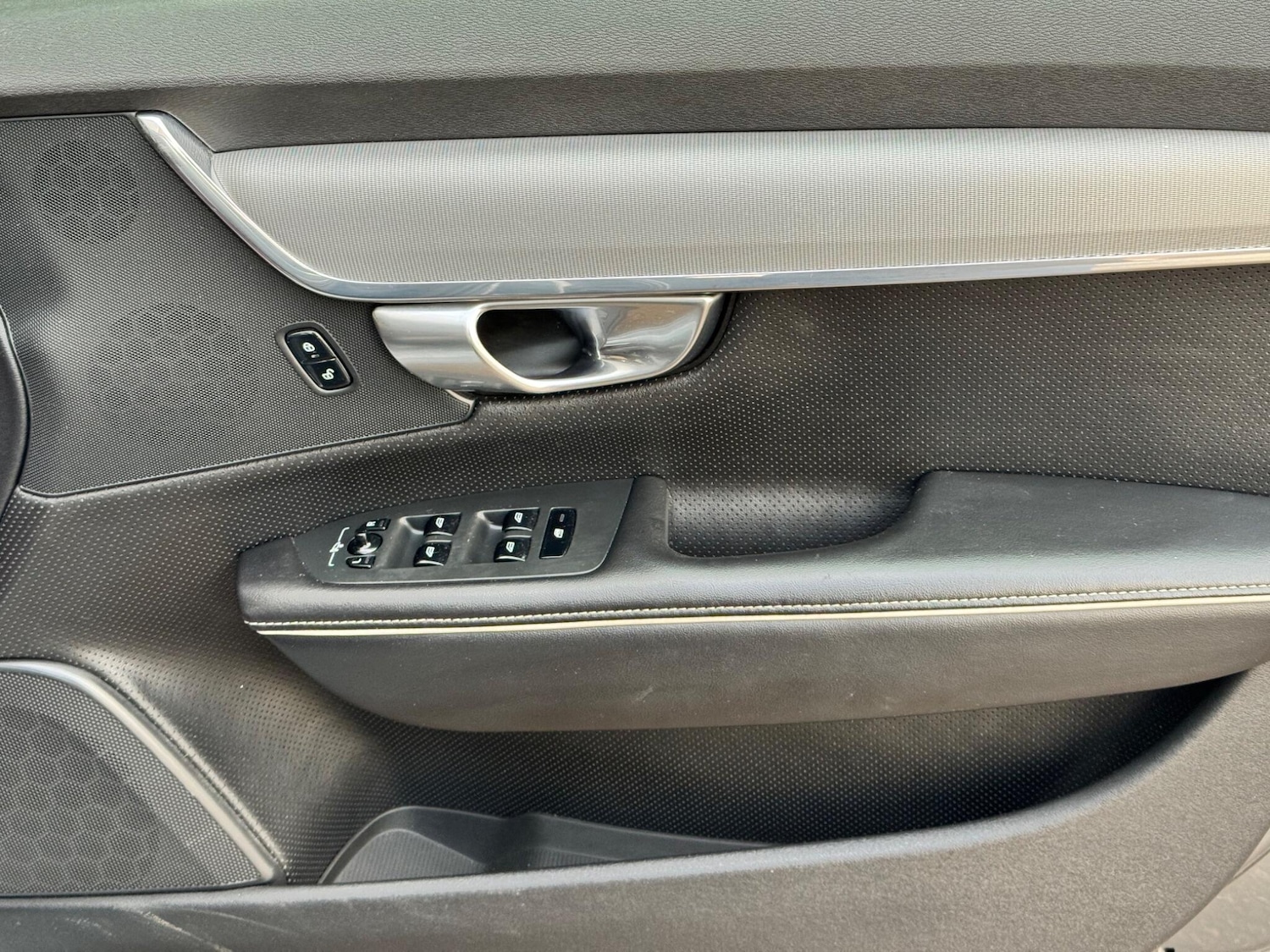 Used Volvo S90 2018 for sale - 76689735: Photo 38