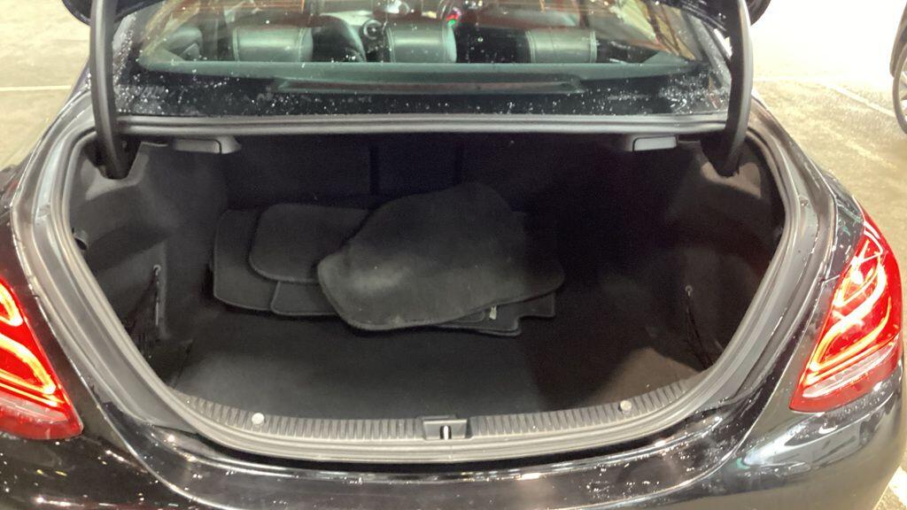 Used Mercedes-Benz C Class 2018 for sale - 76499274: Photo 10