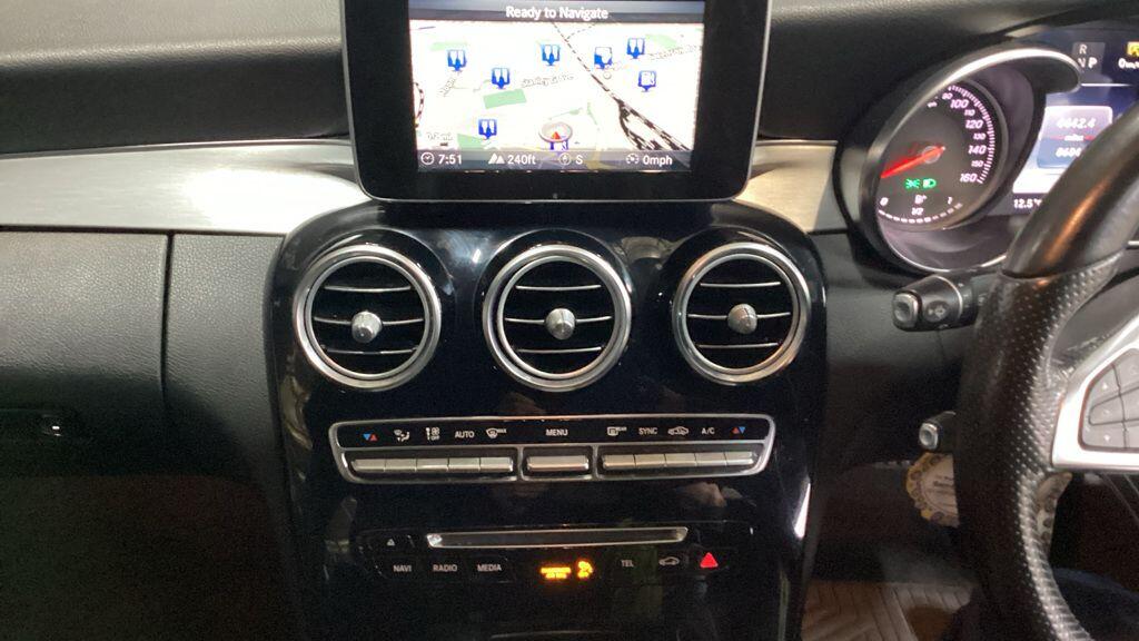 Used Mercedes-Benz C Class 2018 for sale - 76499274: Photo 2