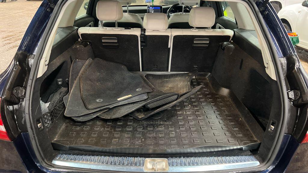 Used Mercedes-Benz C Class 2014 for sale - 77131989: Photo 12