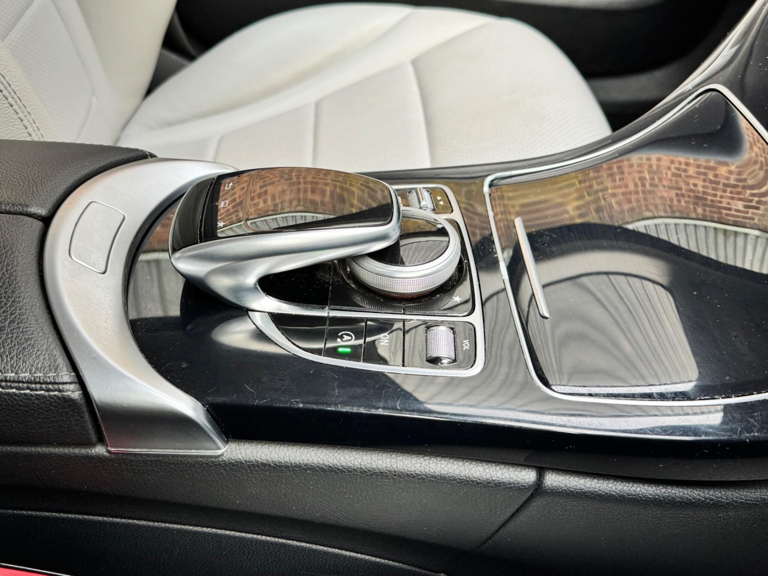 Used Mercedes-Benz C Class 2014 for sale - 77131989: Photo 26