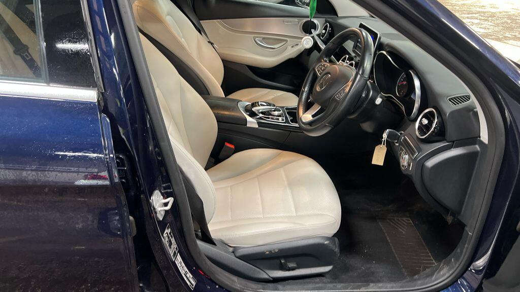 Used Mercedes-Benz C Class 2014 for sale - 77131989: Photo 3