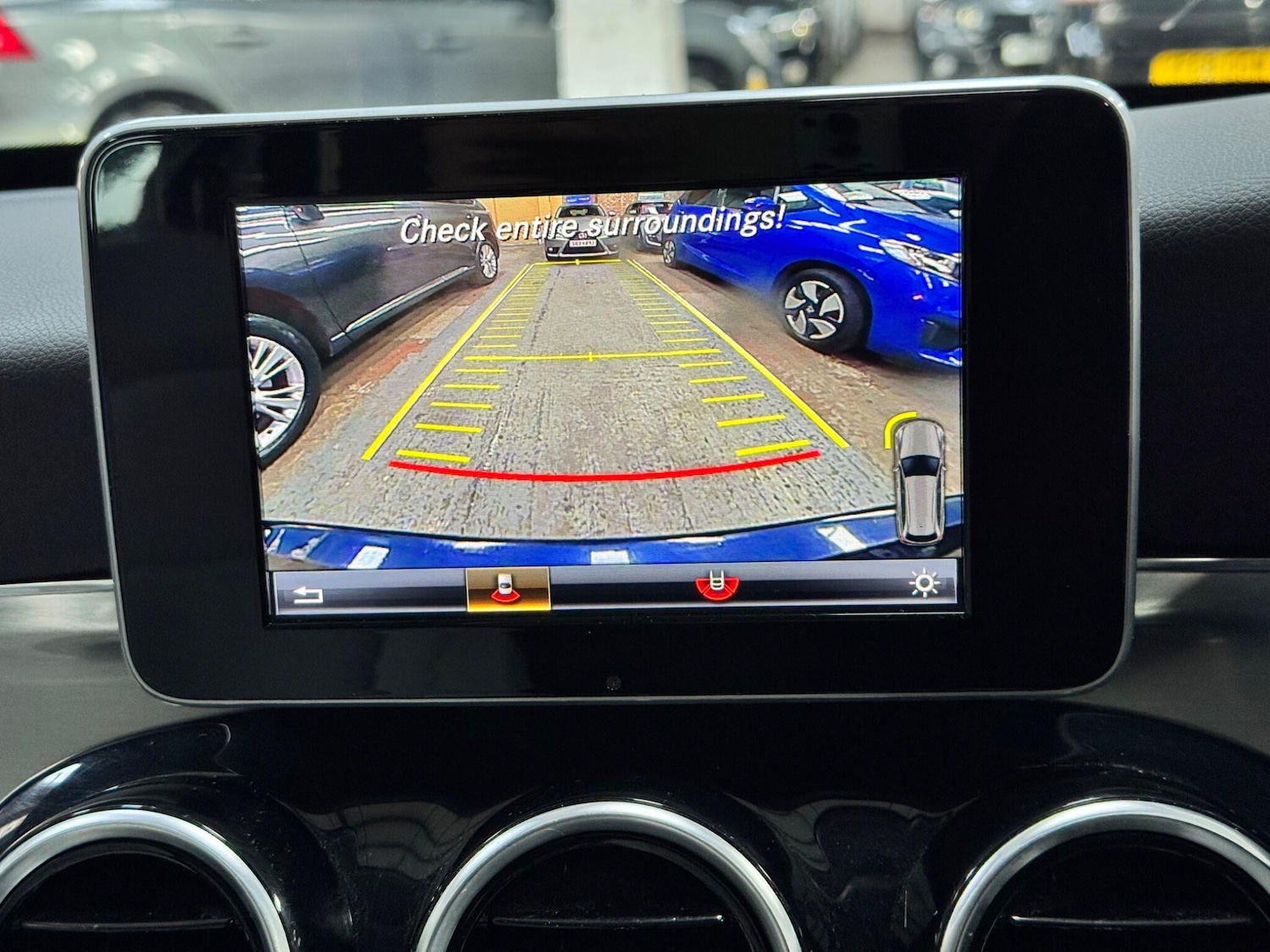 Used Mercedes-Benz C Class 2014 for sale - 77131989: Photo 34