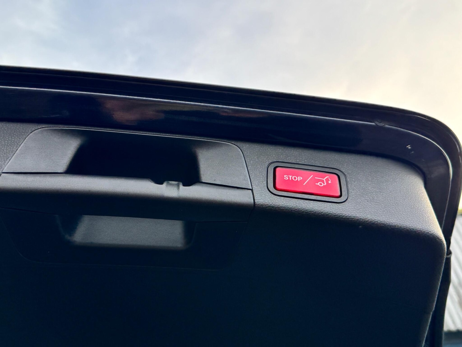 Used Mercedes-Benz C Class 2014 for sale - 77131989: Photo 38