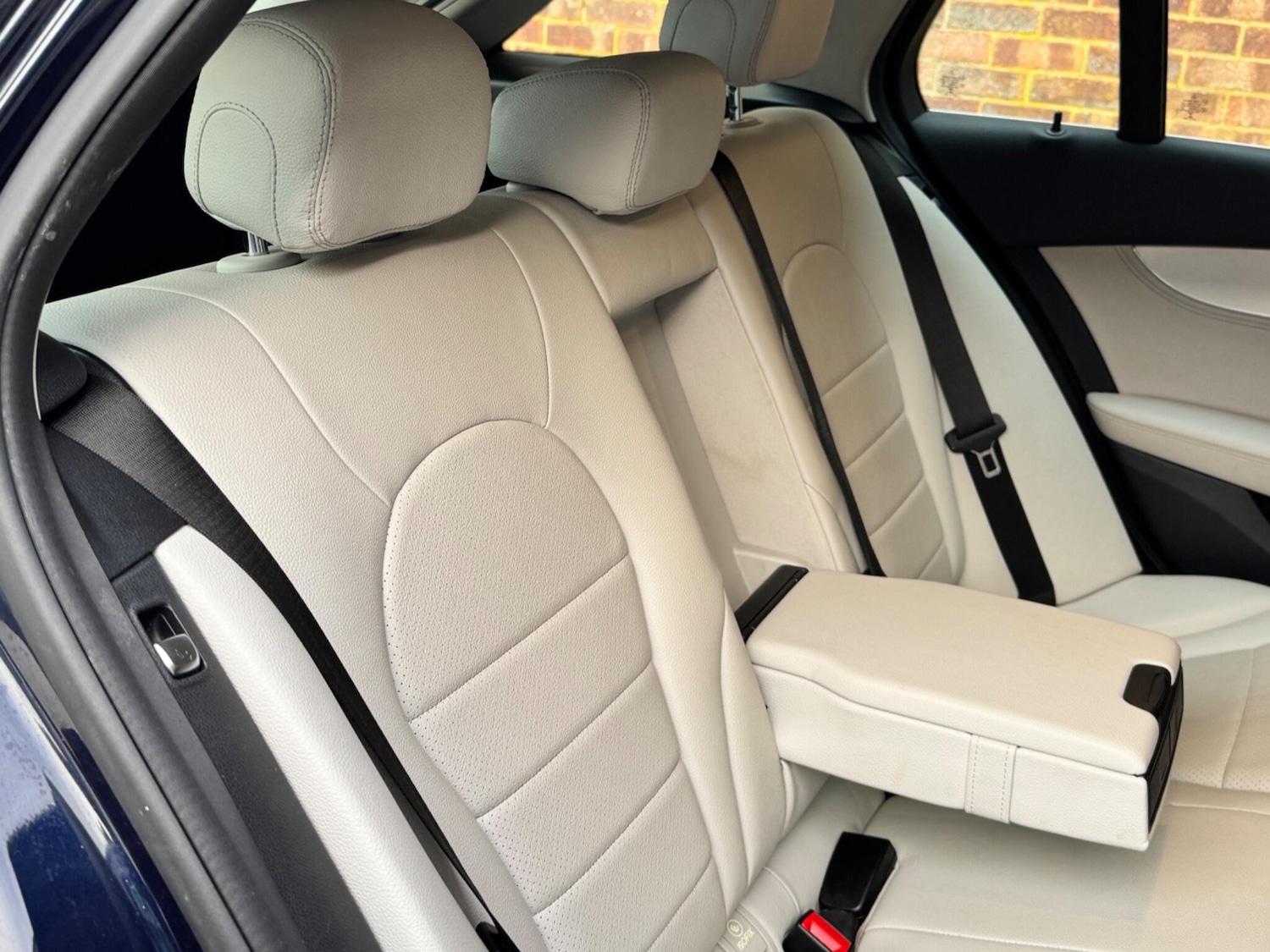 Used Mercedes-Benz C Class 2014 for sale - 77131989: Photo 41