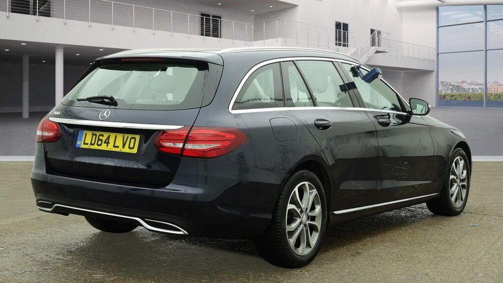 Used Mercedes-Benz C Class 2014 for sale - 77131989: Photo 5