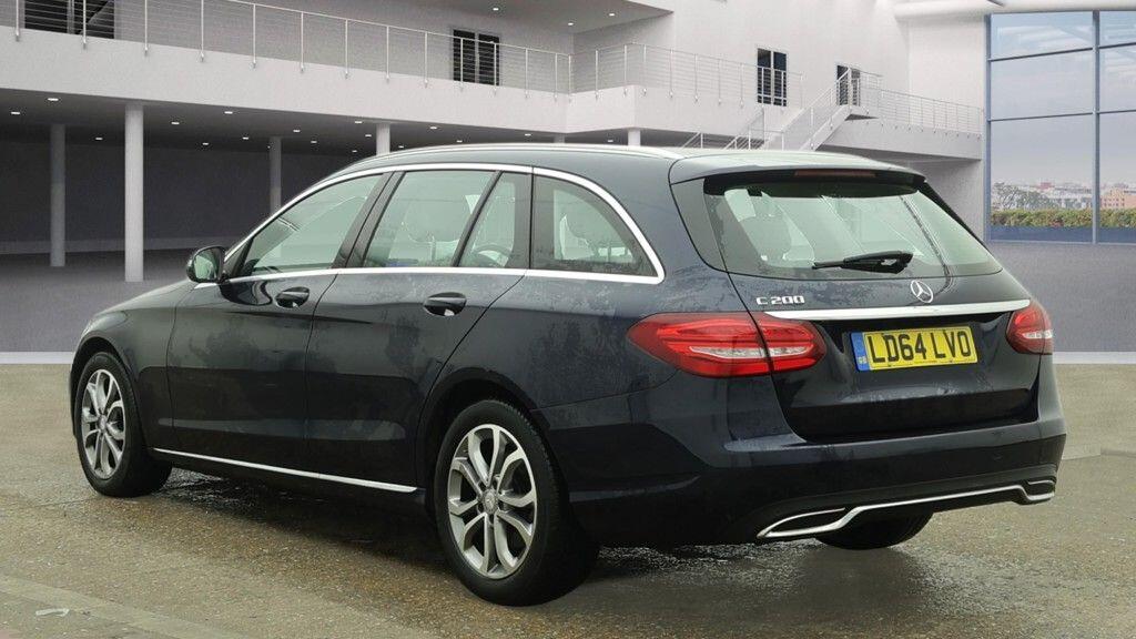 Used Mercedes-Benz C Class 2014 for sale - 77131989: Photo 7