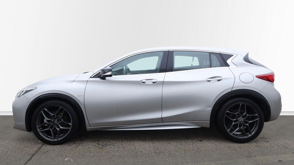 Used Infiniti Q30 2016 for sale - 77306089: Photo 10