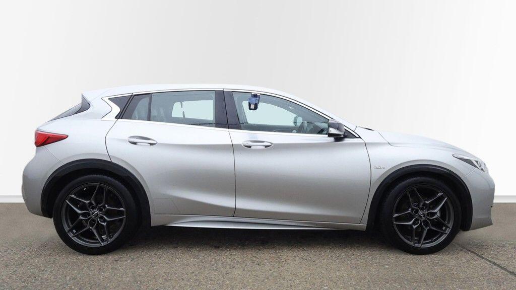 Used Infiniti Q30 2016 for sale - 77306089: Photo 9