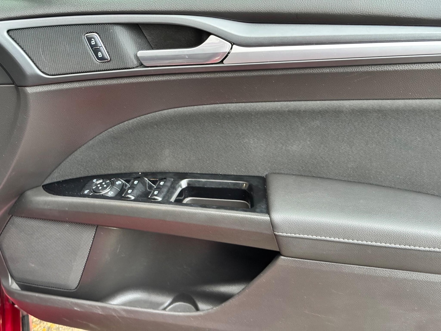 Used Ford Mondeo 2017 for sale - 76942462: Photo 17