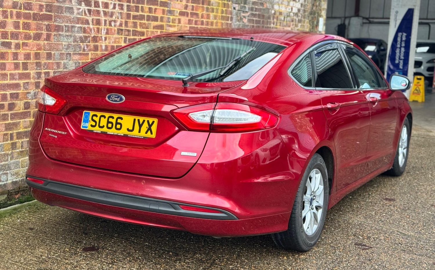 Used Ford Mondeo 2017 for sale - 76942462: Photo 8