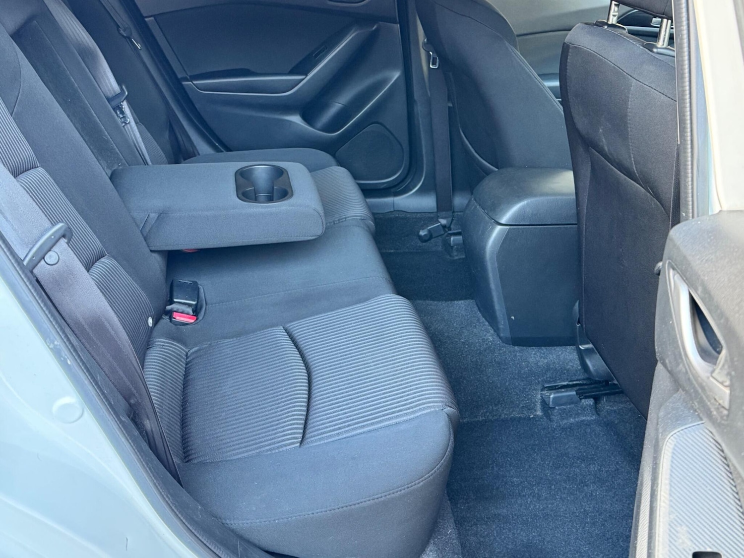 Used Mazda Mazda3 2016 for sale - 76326098: Photo 10