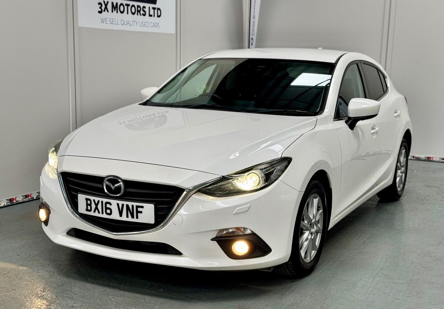 Used Mazda Mazda3 2016 for sale - 76326098: Photo 2