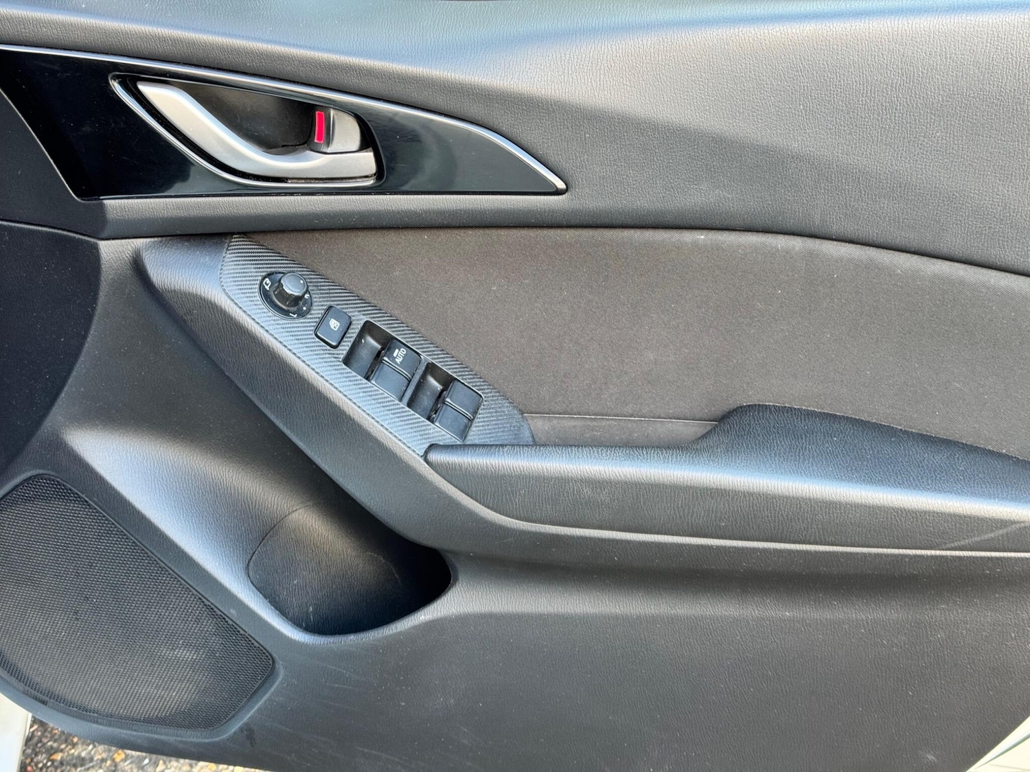 Used Mazda Mazda3 2016 for sale - 76326098: Photo 33