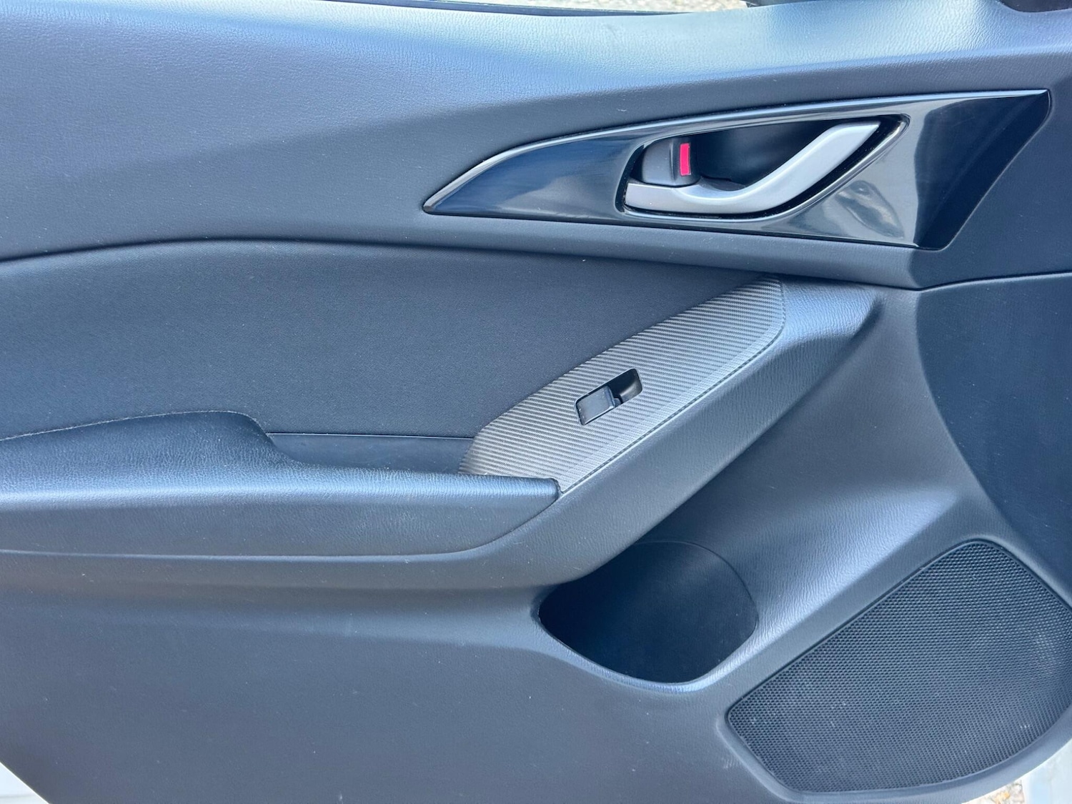 Used Mazda Mazda3 2016 for sale - 76326098: Photo 35