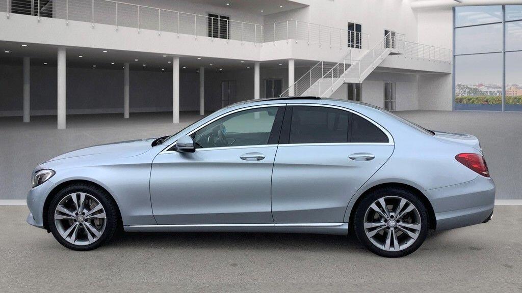 Used Mercedes-Benz C Class 2015 for sale - 77162948: Photo 8