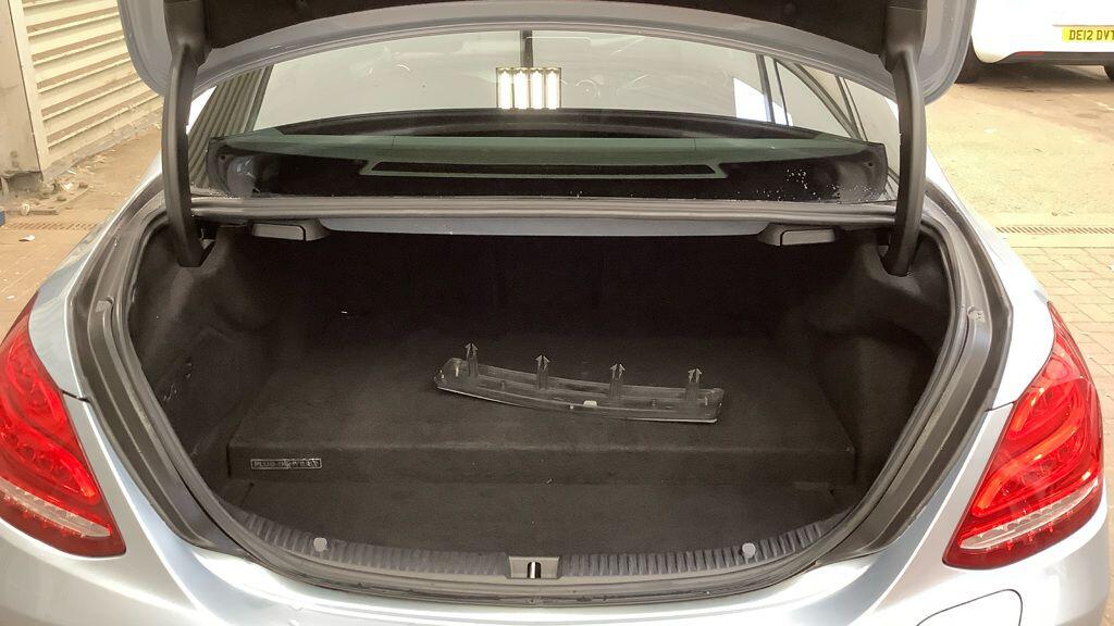 Used Mercedes-Benz C Class 2015 for sale - 77162948: Photo 9