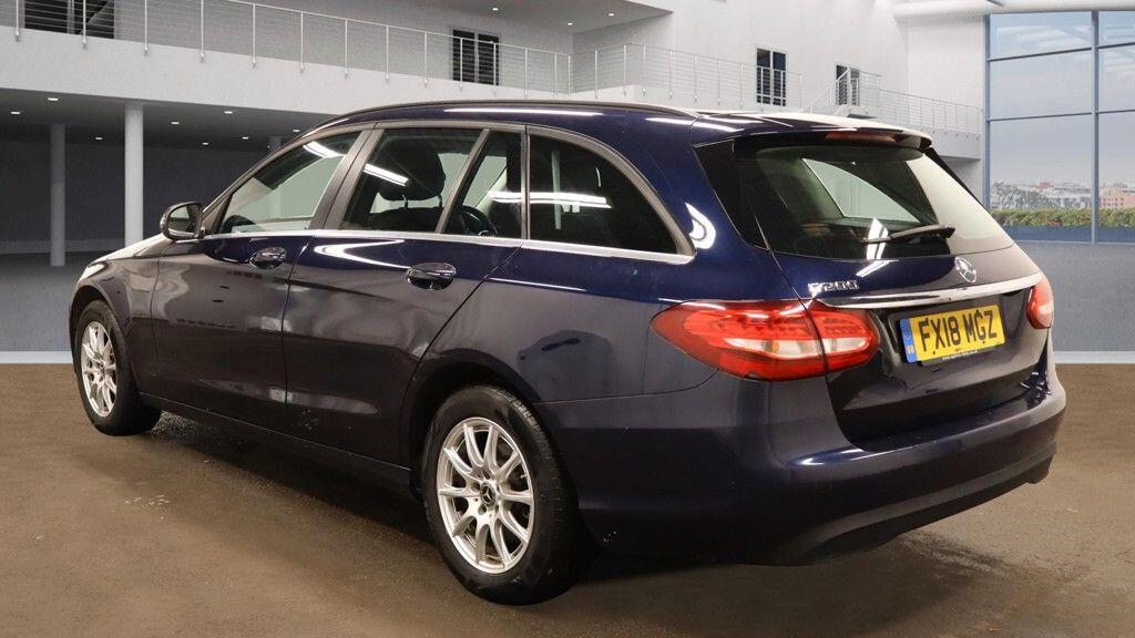 Used Mercedes-Benz C Class 2018 for sale - 76549486: Photo 3