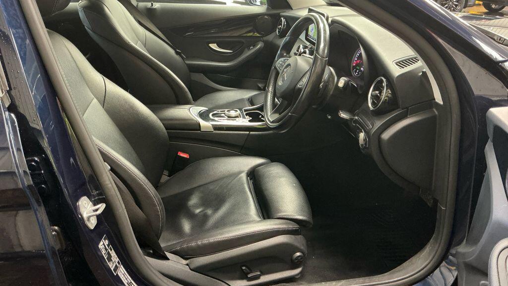 Used Mercedes-Benz C Class 2018 for sale - 76549486: Photo 4