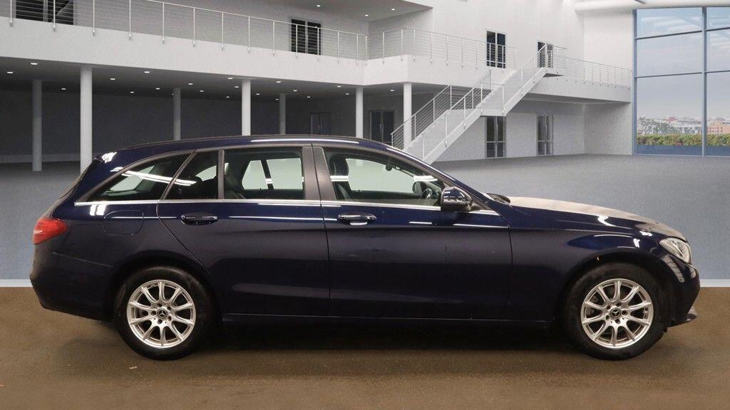 Used Mercedes-Benz C Class 2018 for sale - 76549486: Photo 7