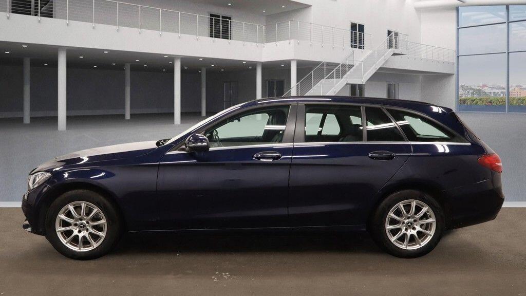 Used Mercedes-Benz C Class 2018 for sale - 76549486: Photo 8