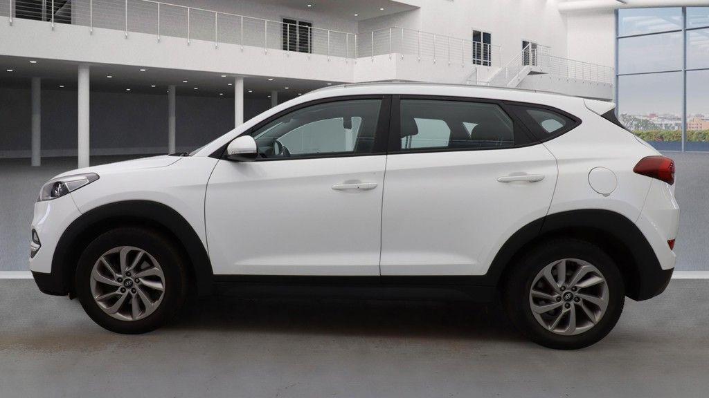 Used Hyundai TUCSON 2017 for sale - 76327220: Photo 9