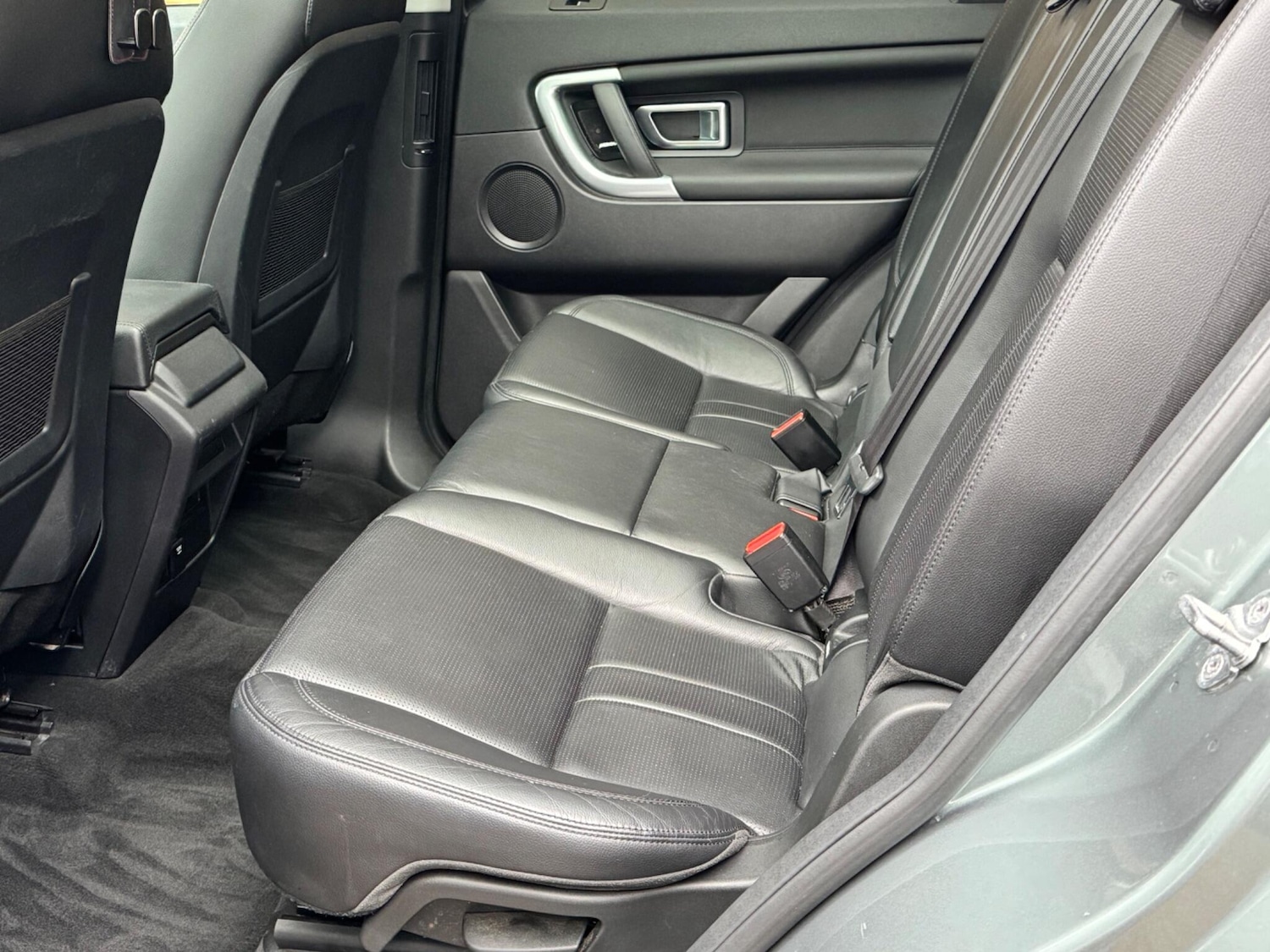 Used Land Rover Discovery Sport 2018 for sale - 76327198: Photo 11