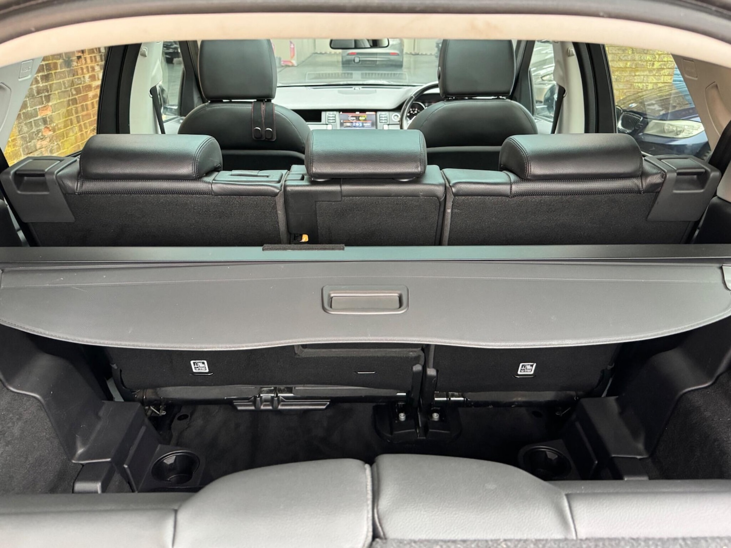 Used Land Rover Discovery Sport 2018 for sale - 76327198: Photo 25