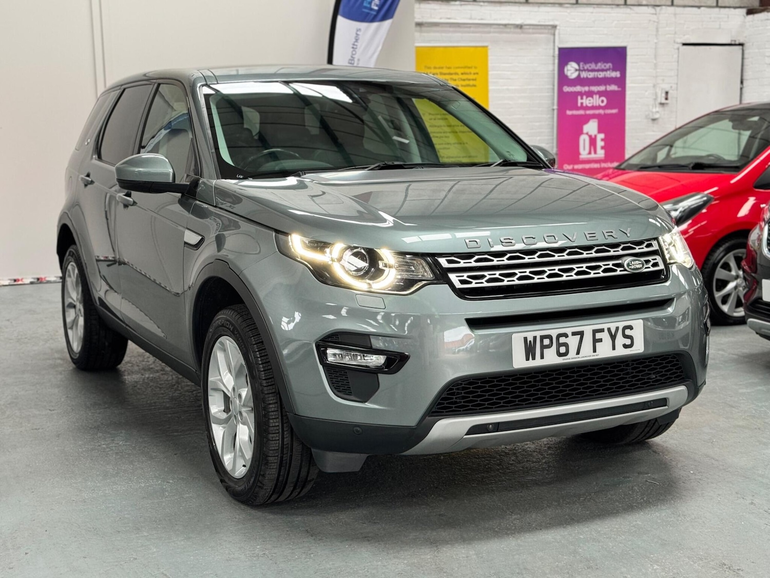 Used Land Rover Discovery Sport 2018 for sale - 76327198: Photo 4