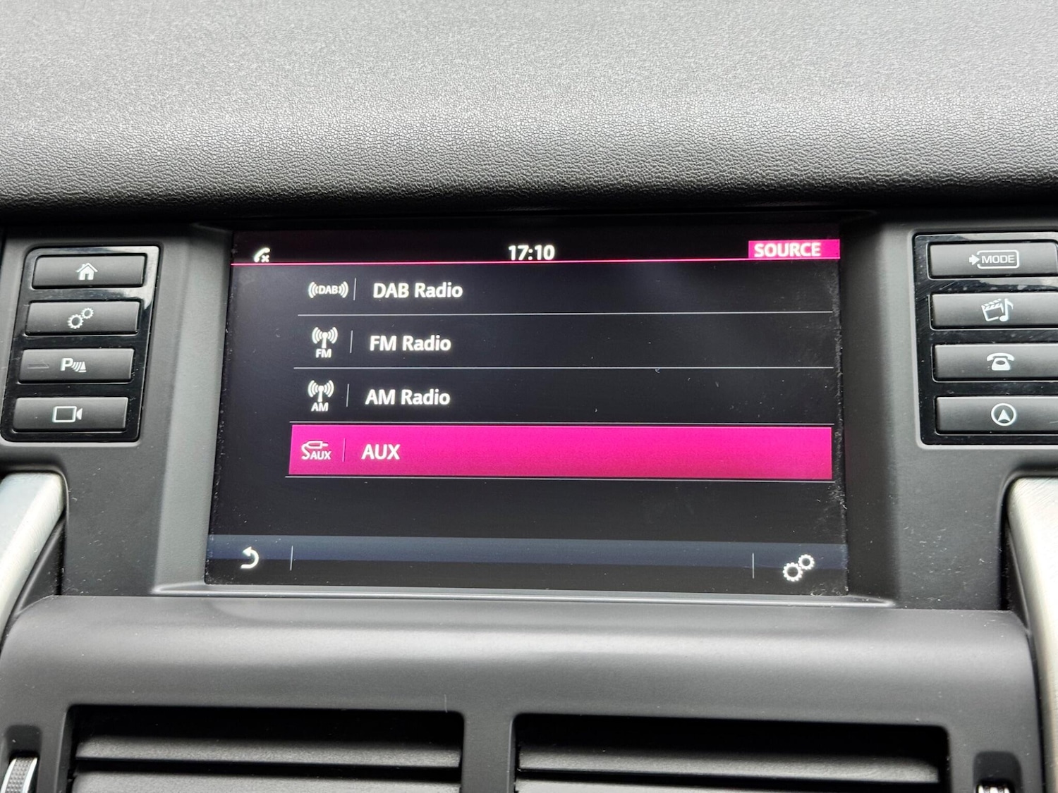 Used Land Rover Discovery Sport 2018 for sale - 76327198: Photo 44