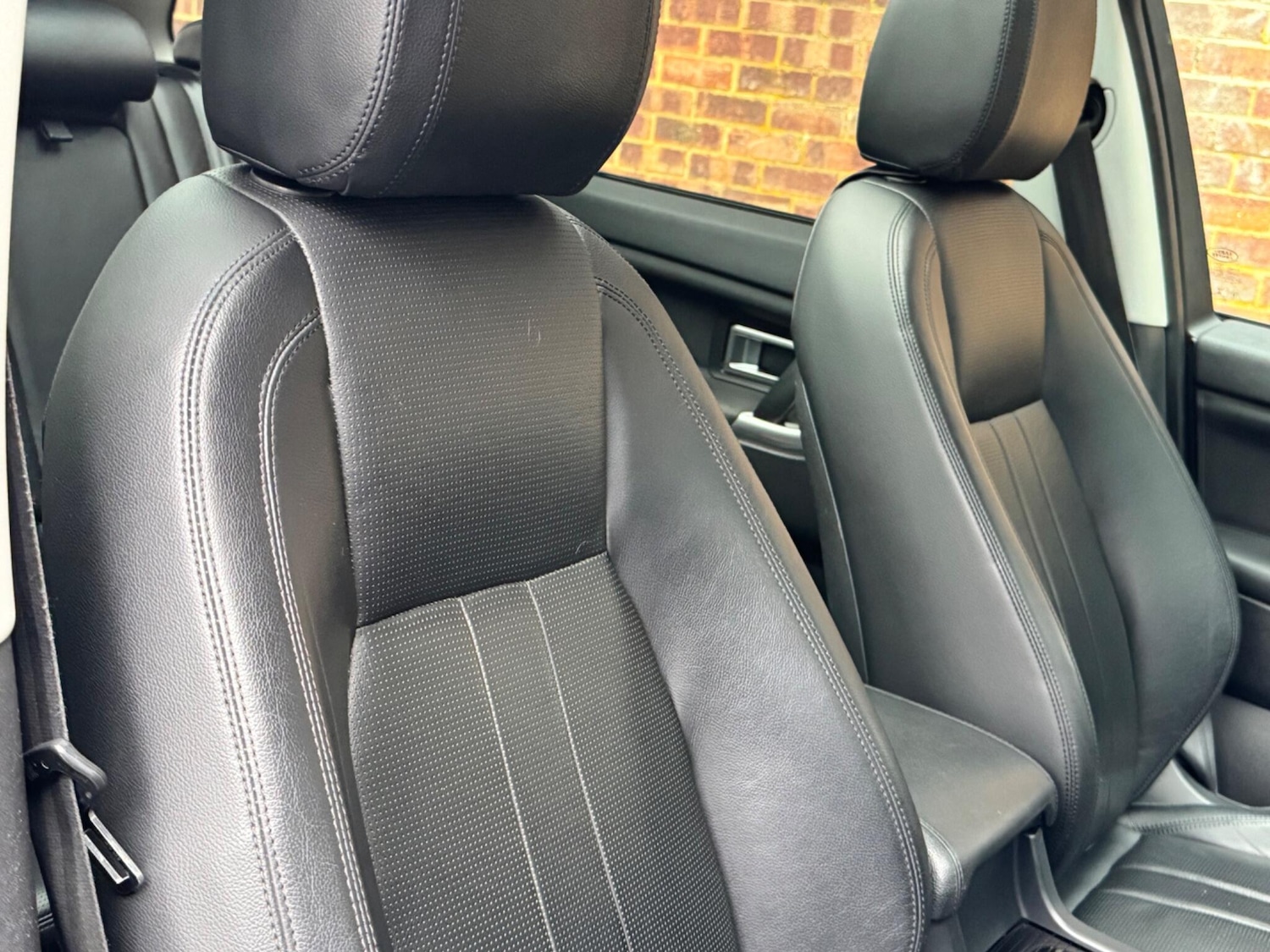 Used Land Rover Discovery Sport 2018 for sale - 76327198: Photo 53