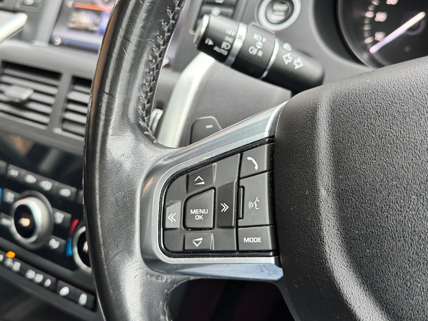 Used Land Rover Discovery Sport 2018 for sale - 76327198: Photo 59