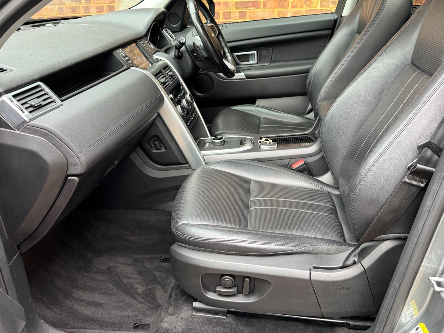 Used Land Rover Discovery Sport 2018 for sale - 76327198: Photo 7