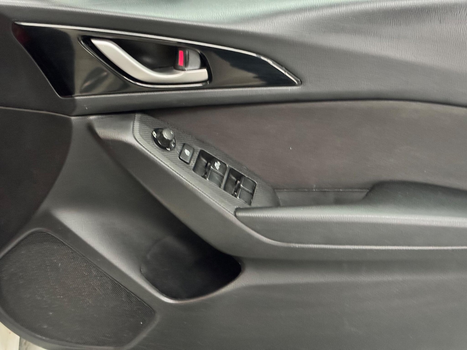 Used Mazda Mazda3 2015 for sale - 76381366: Photo 31