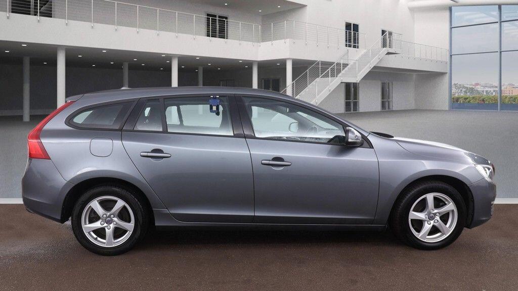 Used Volvo V60 2018 for sale - 77305040: Photo 9