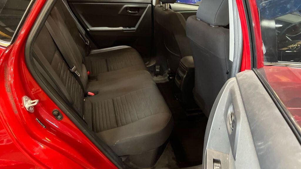 Used Toyota Auris 2016 for sale - 76327351: Photo 10