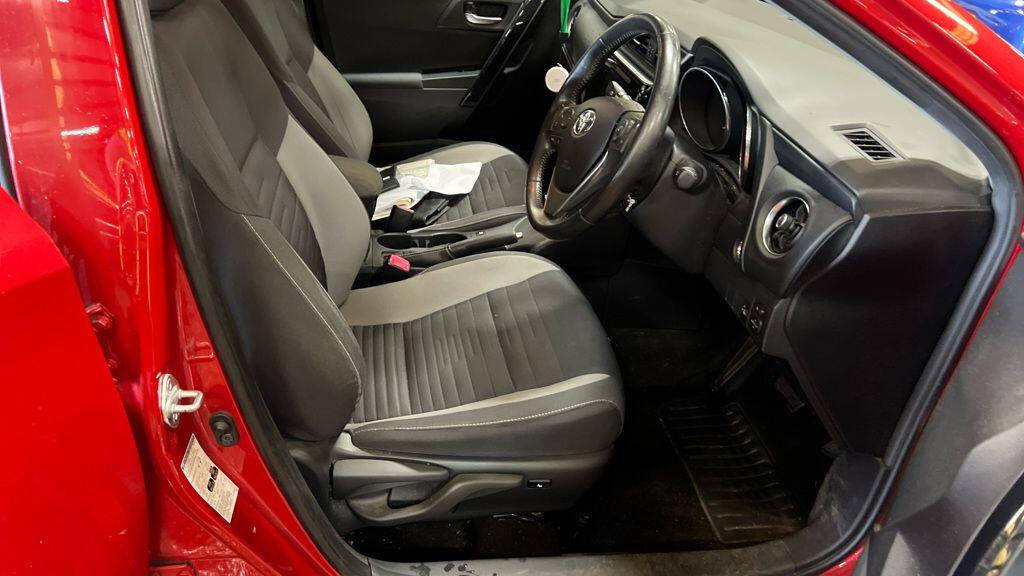 Used Toyota Auris 2016 for sale - 76327351: Photo 4
