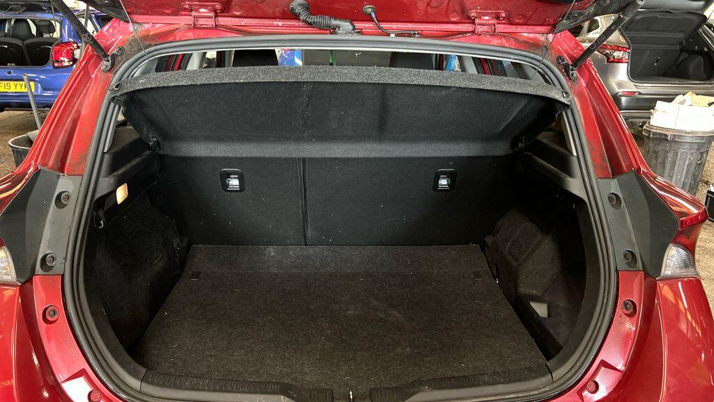 Used Toyota Auris 2016 for sale - 76327351: Photo 9