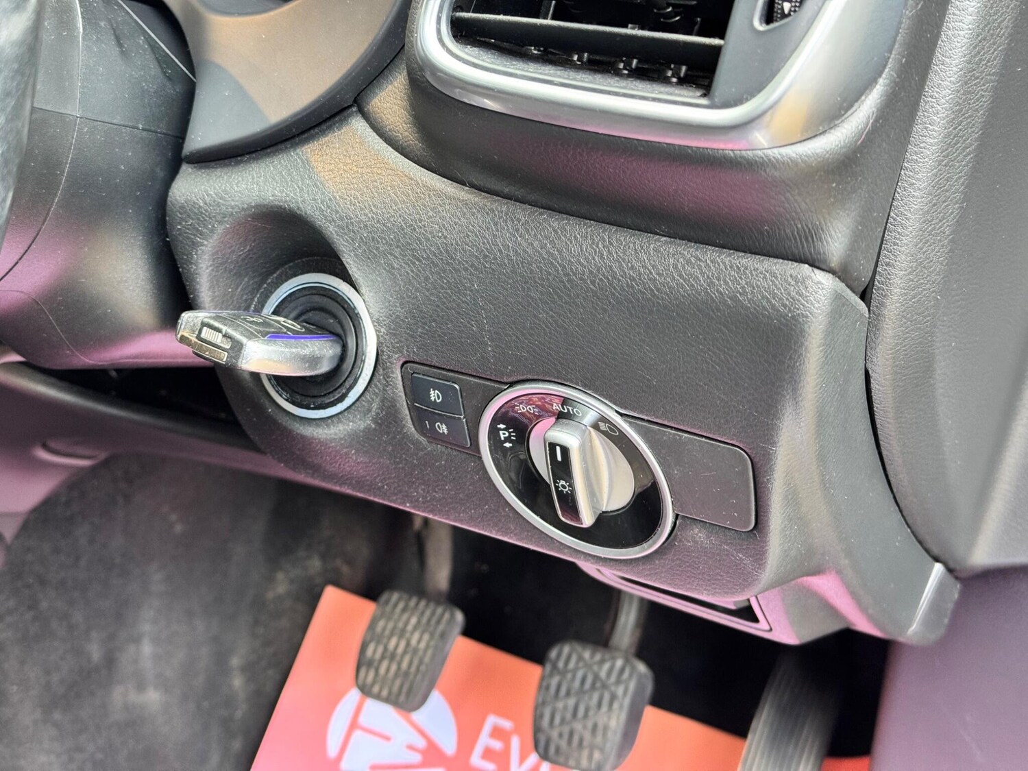 Used Infiniti Q30 2017 for sale - 76327205: Photo 32